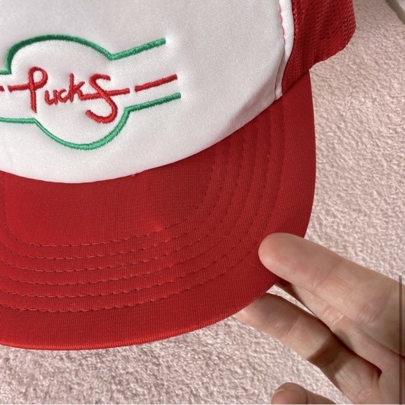 Vintage Red White Pucks Mesh Back Snap Back Trucker Hat - Picture 8 of 12